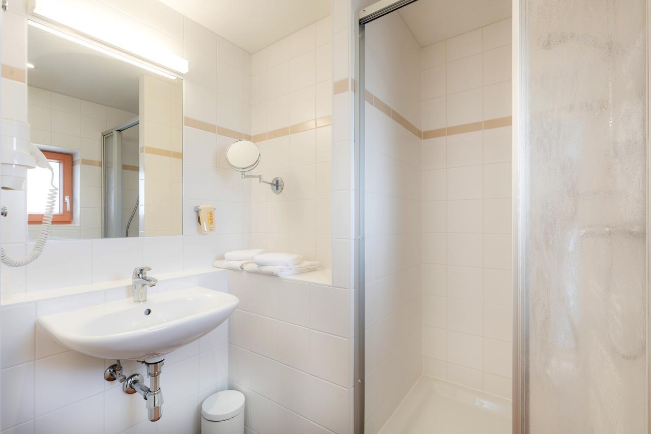 Jufa Hotel Stubenbergsee Extérieur photo